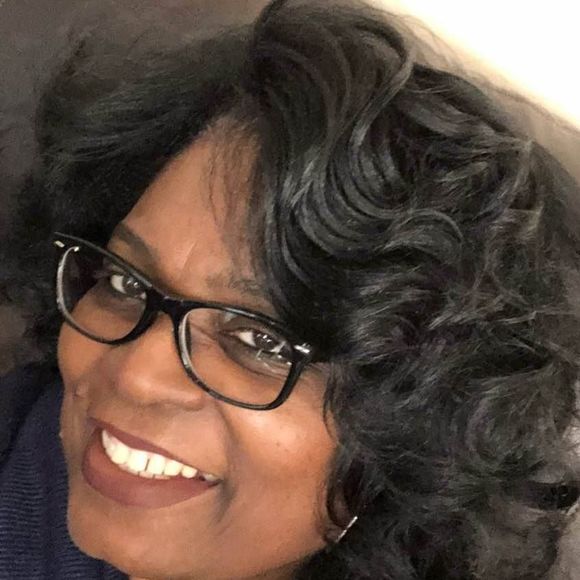 Meet the Posher Other - Meet your Posher, Cynthia